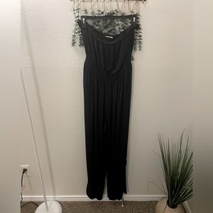 This is a gorgeous strapless casual jumpsuit!